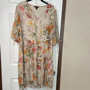 Mlle Gabrielle‎ Beige Floral Midi Dress Size Large